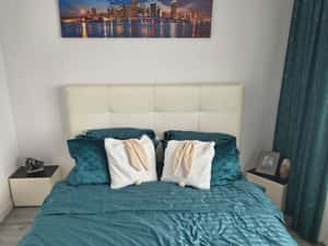 Vând apartament semidecomandat, mobilat și utilat, etajul 4 — miniatura 3