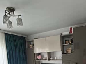 Vând apartament semidecomandat, mobilat și utilat, etajul 4 — miniatura 5