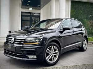 Volkswagen Tiguan R-Line  2.0TDI 190 CP 4X4! Full Option! Garantie 12 Luni