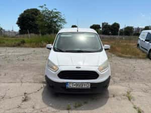 Ford Transit Courier in stare perfecta de functionare cu service la zi la reprezentanta Ford Constanta.