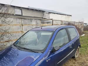 Dezmembrez Fiat punto 2005 1.2 benzina