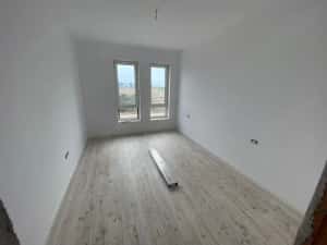 Comision 0%. 3 camere. Nou. etaj 1. Girocului - langa Profi str. Neptun. — miniatura 6