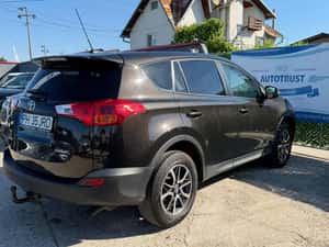 Toyota RAV 4 2014, 13500 EUR, second-hand, diesel — miniatura 4