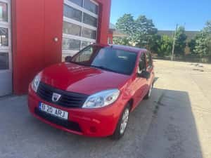 Dacia Sandero 1.4 benzina — miniatura 2