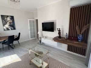 Apartament modern de închiriat-2 camere Royal Town — miniatura 4