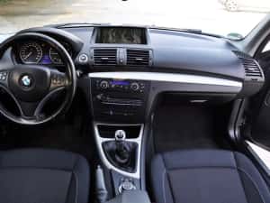 Bmw Seria 1 / Harman Kardon / Incalzire volan / Xenon / Navi / Euro 5 — miniatura 2
