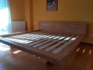 TRANSPORT GRATUIT.Pat matrimonial din lemn masiv cod 219 — miniatura 3