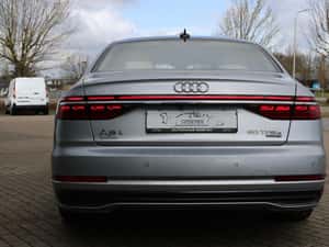 Audi A8 Hibrid 340 cp Automată, 51.450 km — miniatura 5