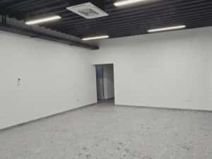 Hala Showroom Birouri de inchiriat,str.Ogorului cart Grigorescu