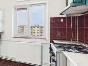 Apartament cu 3 camere, decomandat, centrala proprie Girocului — miniatura 3
