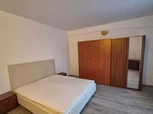 Inchiriez apartament 3 camere Central — miniatura 3