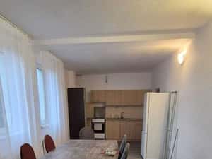 Inchiriez apartament 3 camere Central — miniatura 4