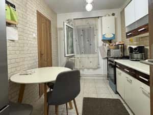 apartament cu 2 camere decomandate,zona Cinema Marasti — miniatura 2