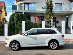 Audi q7 s line matrix 7 locuri motor nou 70000 km pret cash fix — miniatura 4
