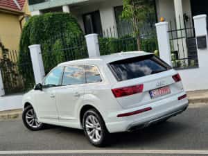 Audi q7 s line matrix 7 locuri motor nou 70000 km pret cash fix — miniatura 5