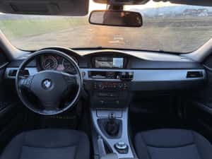 BMW Seria 3 e90 // 2.0 Diesel M47 // Navi Mare// Xenon // Pilot // Senzori // Comenzi Volan — miniatura 5