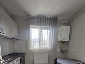 Se închiriază apartament 2 camere decomandat 400euro Ipotesti Sv — miniatura 3