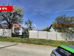Vânzare casă 2 camere, cu teren 969 mp, situată în Telești