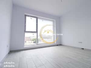 Ansamblu premium Titan Metrou Teclu Zona verdePARCARE BONUS INVEST