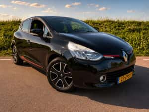 Renault Clio 0.9 TCe ECO 90 CP – Black&Red Collection