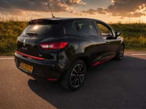 Renault Clio 0.9 TCe ECO 90 CP – Black&Red Collection — miniatura 2
