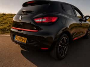 Renault Clio 0.9 TCe ECO 90 CP – Black&Red Collection — miniatura 3