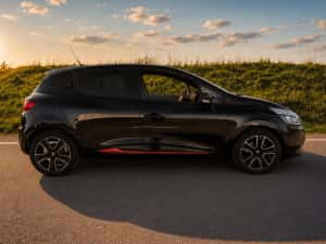 Renault Clio 0.9 TCe ECO 90 CP – Black&Red Collection — miniatura 5