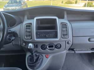 Vând Renault Trafic 8+1 — miniatura 5