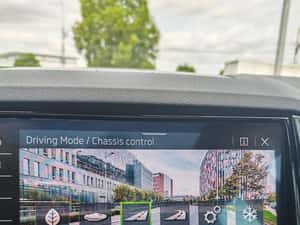 Skoda Karoq 2.0 TDI 190 CP Automată 4x4 — miniatura 3