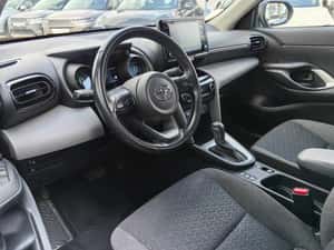 Toyota Yaris Hibrid (2022) – 17.690 EUR — miniatura 4