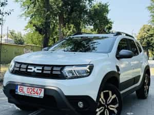 Dacia Duster 2024 4x4 — miniatura 3