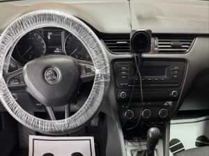 DETAILING INTERIOR AUTO – la domiciuliu sau la atelier — miniatura 3