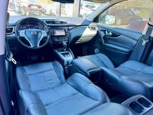 Nissan Qashqai Automată 130 HP Diesel - 2015 — miniatura 6