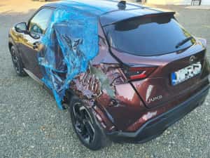 Nissan Juke 10i 2023 automat 71000km avariat lovit  garantie 2028 — miniatura 4