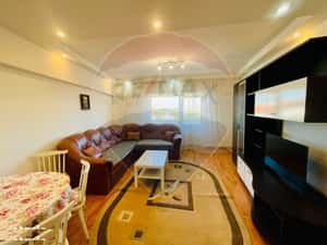 Apartament cu 3 camere de închiriat în zona Turnisor