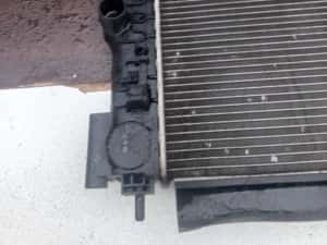 Radiator apa Opel astra j 1.7 cdti stare perfecta — miniatura 3