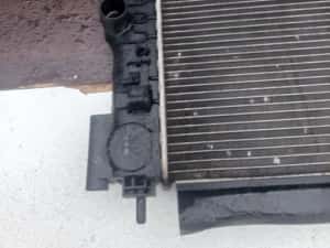 Radiator apa Opel astra j 1.7 cdti stare perfecta — miniatura 9