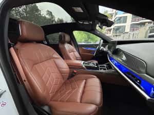 Bmw 740Ld / An : 2023/05 / 38.000 Km — miniatura 7