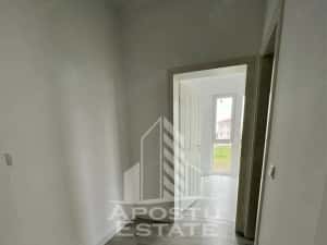 Apartament cu 2 camere, bucatarie inchisa in Giroc la asfalt — miniatura 6
