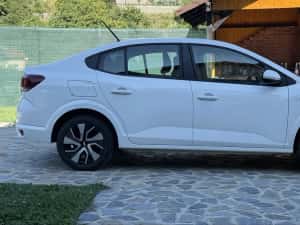 Dacia Logan/Facelift/2024-11/1.0 tce/30.000 km/ — miniatura 4