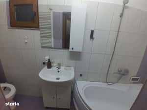 Garsoniera la curte de inchiriat — miniatura 4