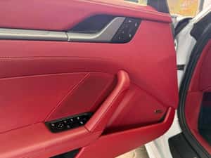 Porsche 911 Sport / Coupe 166.721 EUR — miniatura 7