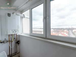 Apartament 4 camere cu centrala proprie, zona Aurel Vlaicu, Arad — miniatura 10