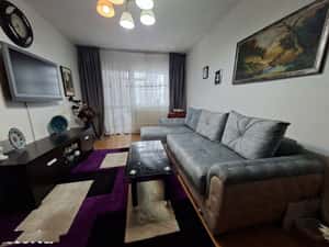 Vand apartament 3 camere , situat in Bacau str.Republicii — miniatura 2