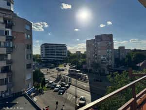 Apartament cu 3 camere, tip D, etaj 4/6 (lift nou), Bulevardul Decebal — miniatura 1