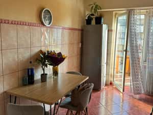 Apartament cu 3 camere, tip D, etaj 4/6 (lift nou), Bulevardul Decebal — miniatura 6