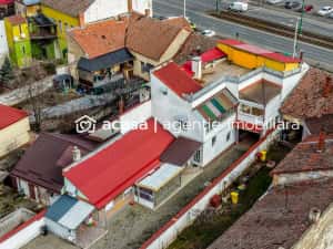 Spațiu comercial, hala, si un penthouse în centrul Aradului Nou — miniatura 3