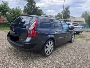 Renault Megane 2 Grandtour Panoramic 2.0 dci 150 avariat motor defect — miniatura 4