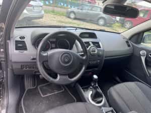 Renault Megane 2 Grandtour Panoramic 2.0 dci 150 avariat motor defect — miniatura 8