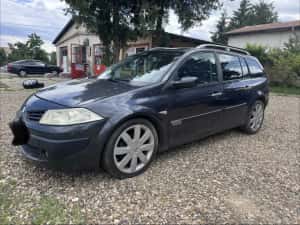 Renault Megane 2 Grandtour Panoramic 2.0 dci 150 avariat motor defect — miniatura 10